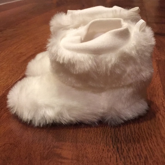 Old Navy booties - Picture 3 of 5